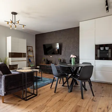 Marina Chic By Bookinghost Apartman *